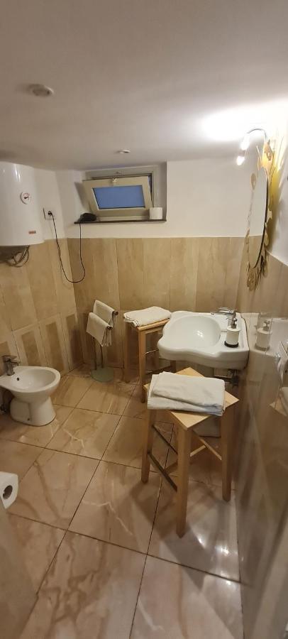 Da Marieddu Appartamento Indipendente In Centro Citta Catánia Buitenkant foto